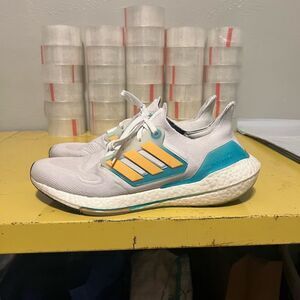 Adidas ULTRABoost 22 White Orange Mint Rare Gym Men Running Shoes GX5463 - US 11